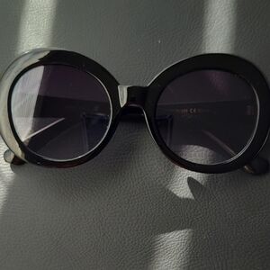 Source Unknown Bold Black Sunglasses